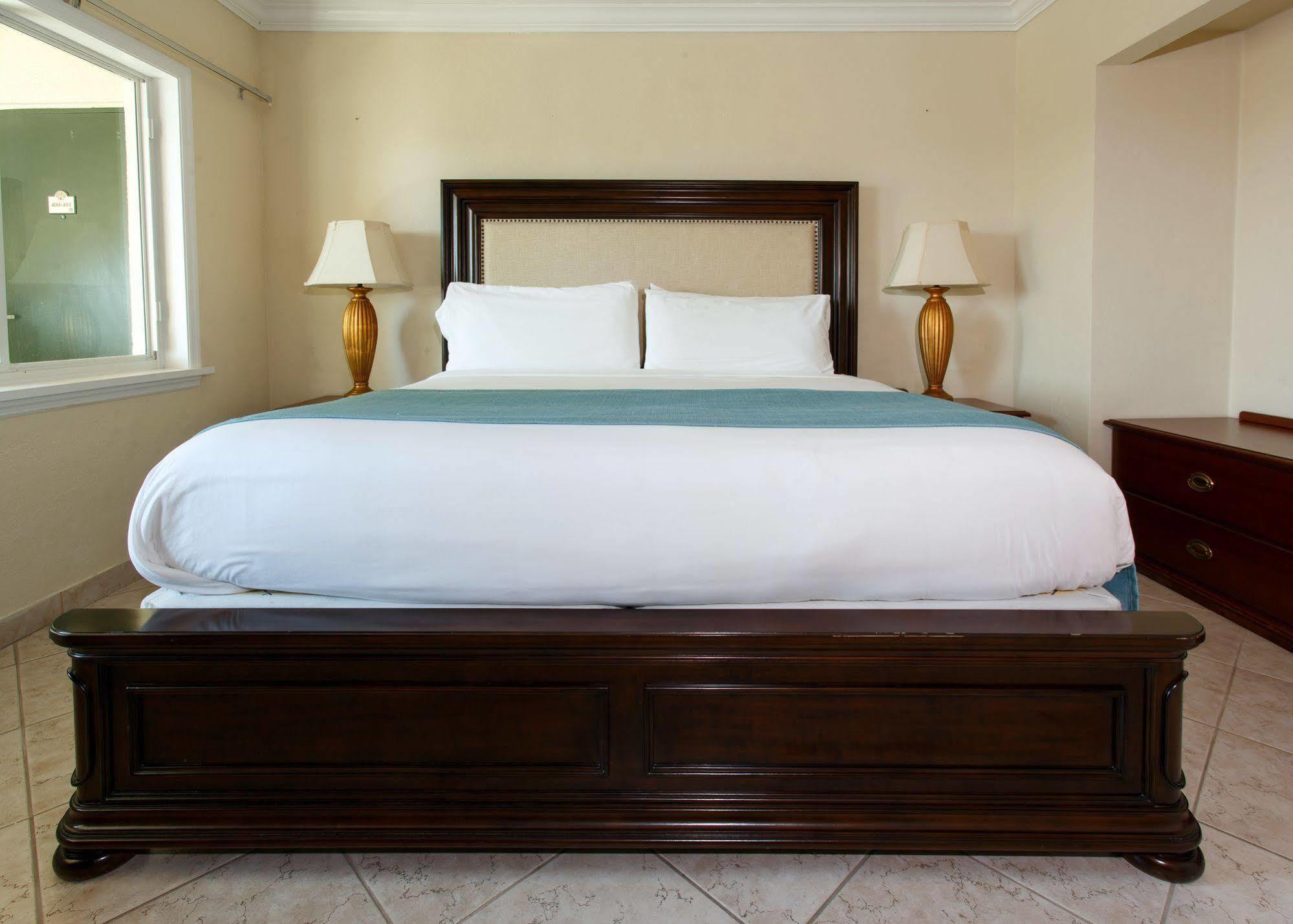 The Sea Lord Hotel & Suites (Adults Only) Lauderdale-by-the-Sea Bagian luar foto