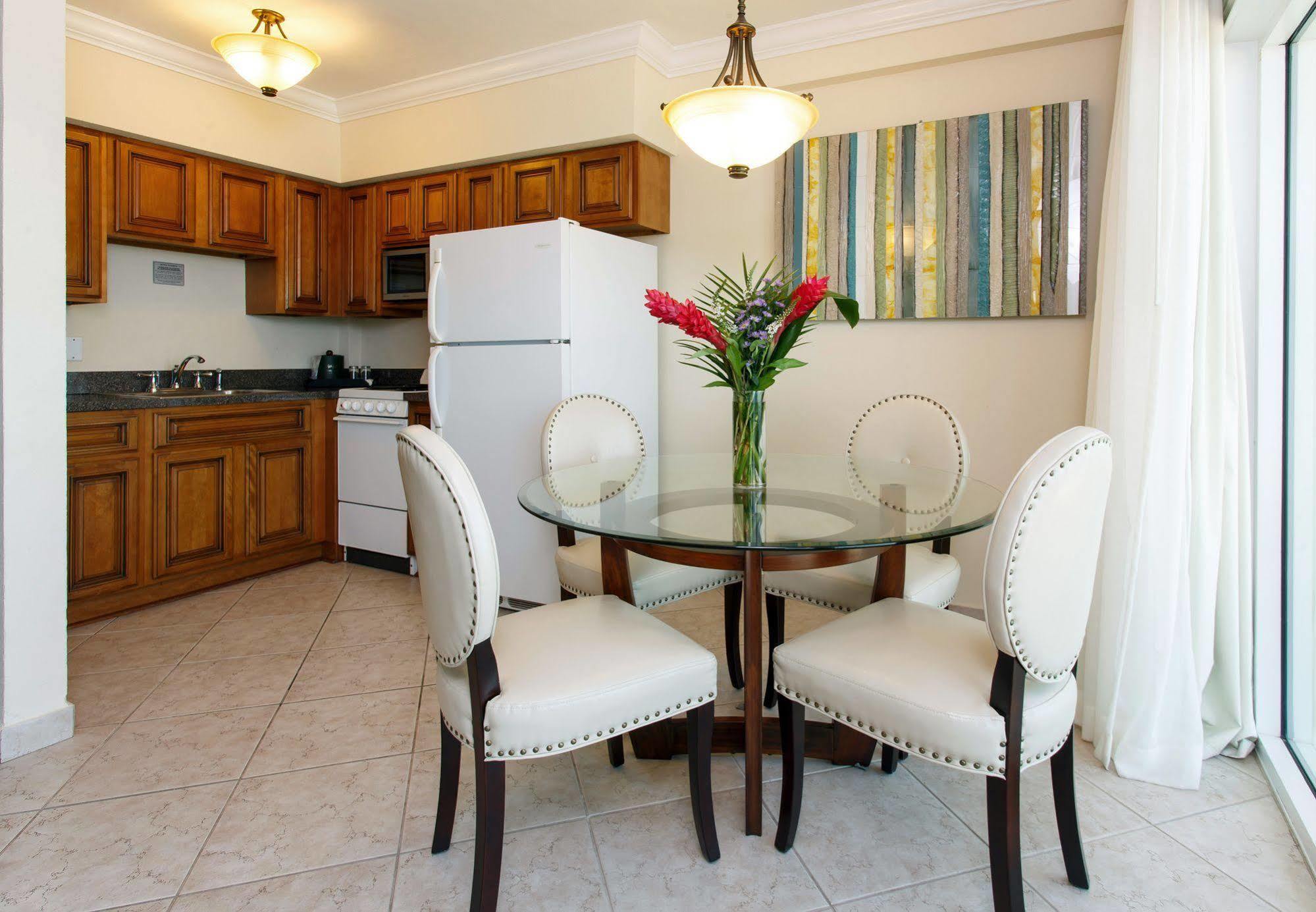 The Sea Lord Hotel & Suites (Adults Only) Lauderdale-by-the-Sea Bagian luar foto