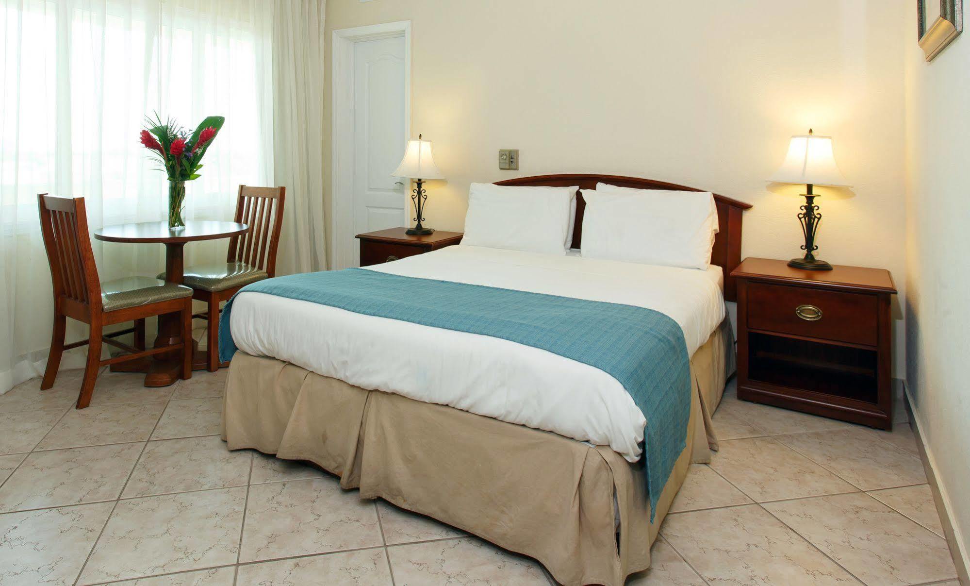 The Sea Lord Hotel & Suites (Adults Only) Lauderdale-by-the-Sea Bagian luar foto