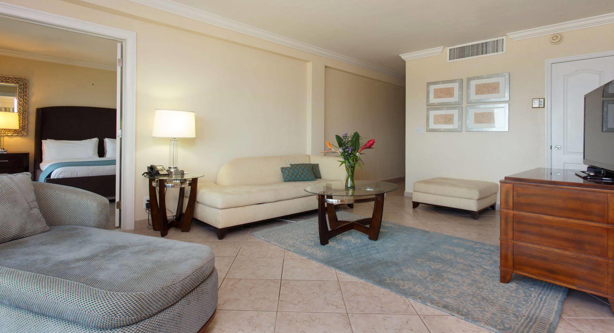 The Sea Lord Hotel & Suites (Adults Only) Lauderdale-by-the-Sea Bagian luar foto