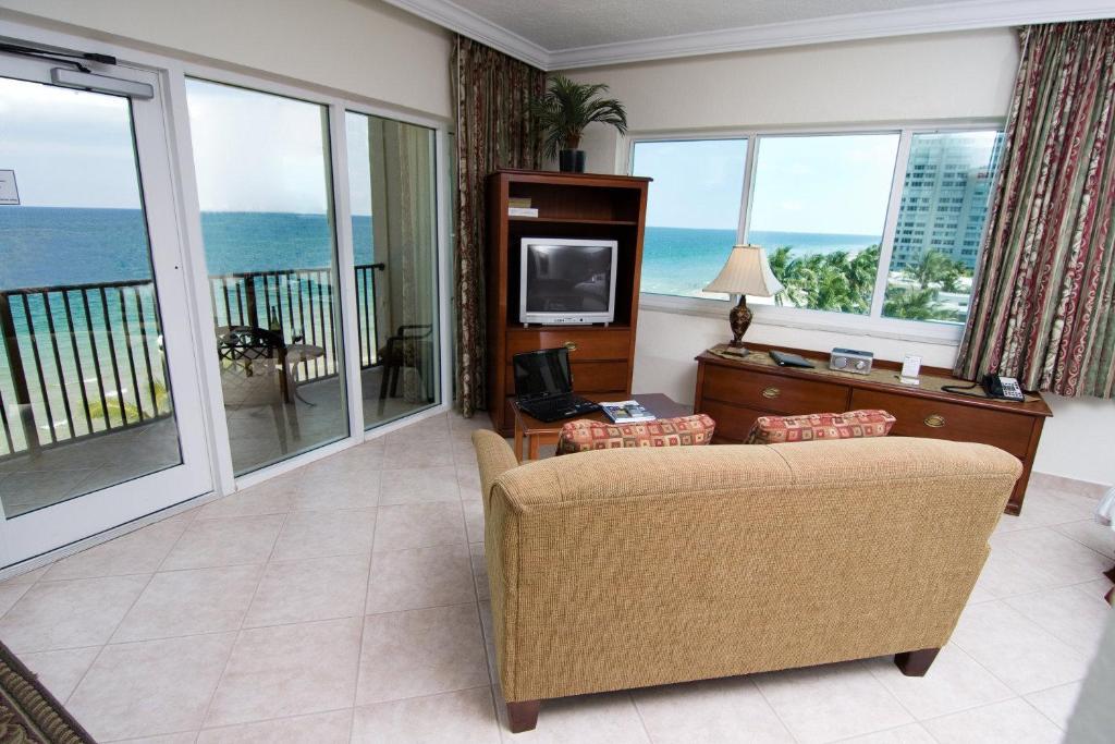 The Sea Lord Hotel & Suites (Adults Only) Lauderdale-by-the-Sea Ruang foto